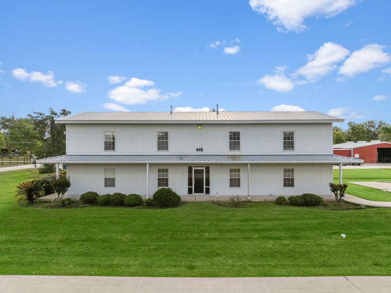 More Photos Of 421 Jones Rd, Highlands Warehouse For Sale