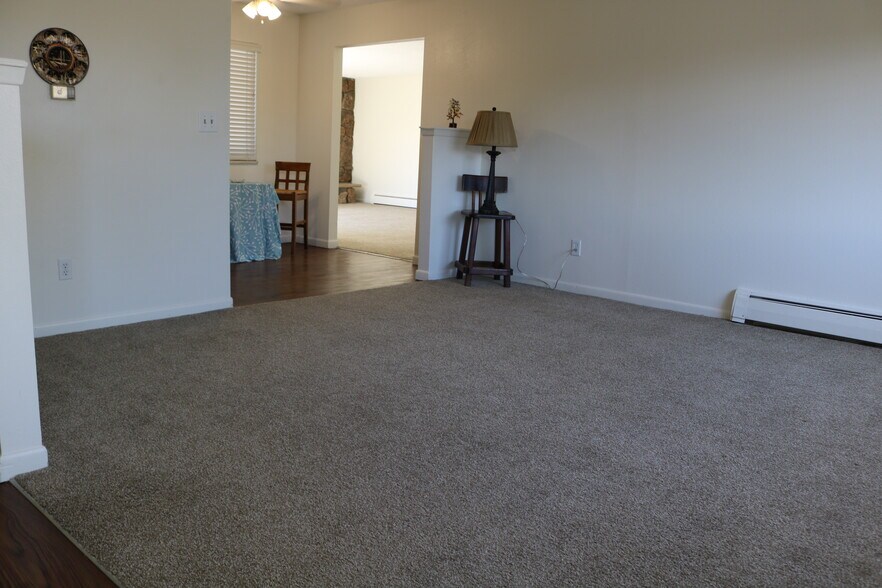 More Photos Of 333 23rd Ave, Longmont Apartments For Sale