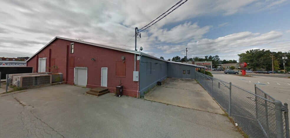More Photos Of 35-41 E Hollis St, Nashua Freestanding For Lease