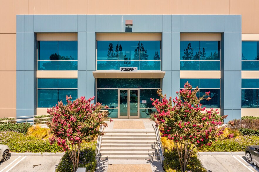 More Photos Of 3170-3172 Nasa St, Brea Warehouse For Lease