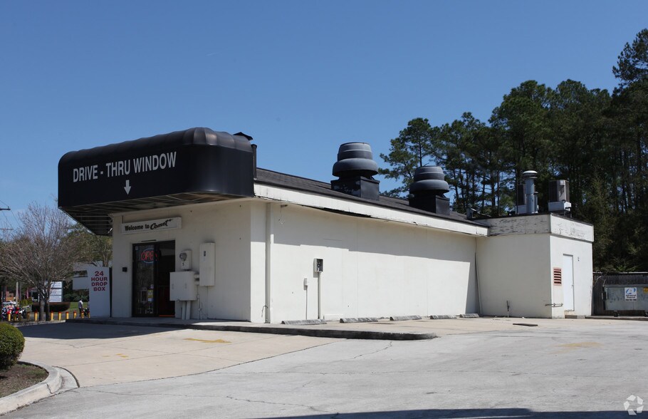 More Photos Of 569 Blanding Blvd, Orange Park Freestanding For Sale