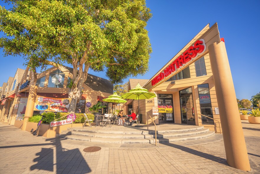 More Photos Of 905-915 Pearl St, La Jolla Freestanding For Lease