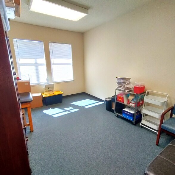 More Photos Of 930 S Bell Blvd, Cedar Park Office Residential For Lease