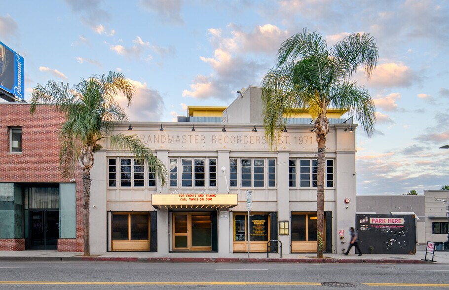 Primary Photo Of 1518 Cahuenga Blvd, Los Angeles Bar For Lease