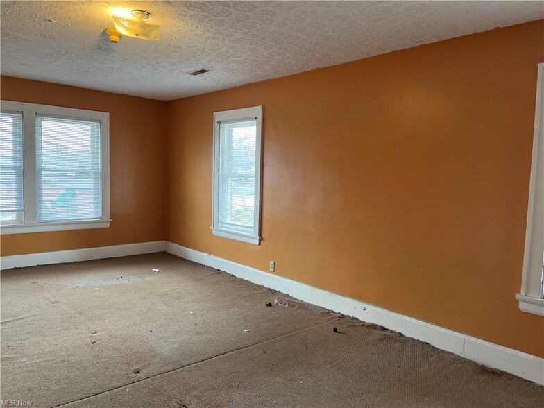 More Photos Of 4125 Station Ave, Ashtabula Shelter For Sale