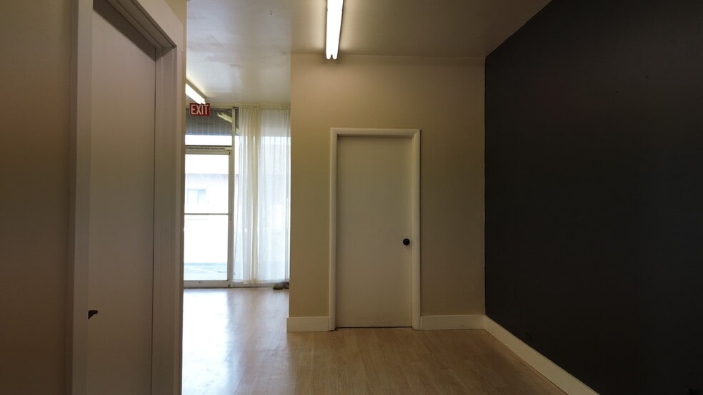 More Photos Of 2358-2368 Lincoln St, Oroville Office For Lease
