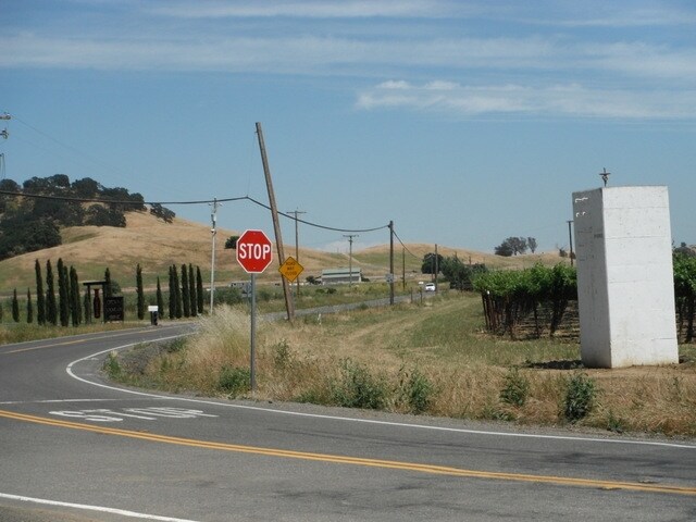 More Photos Of 2574 Ledgewood Rd, Fairfield Winery Vineyard For Sale