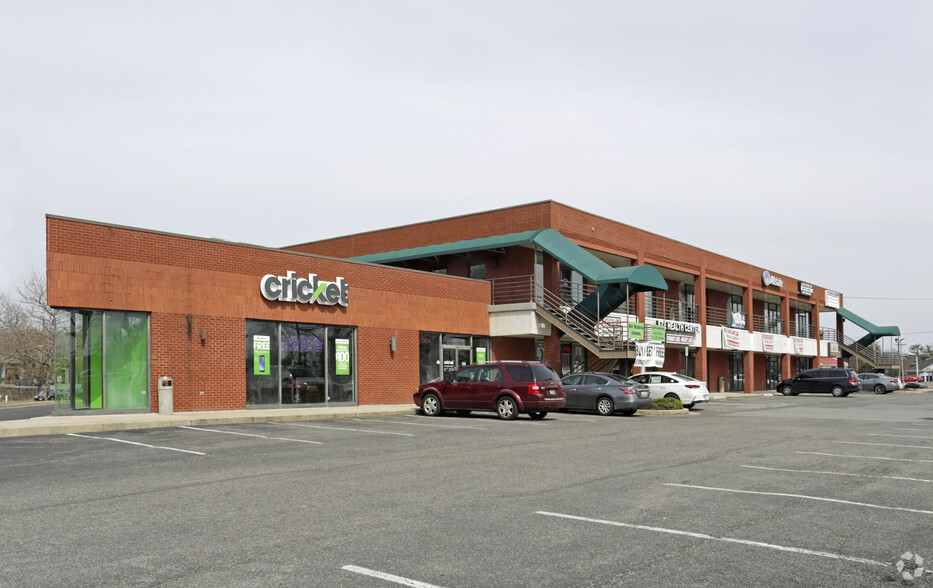 Primary Photo Of 11750 Business Park Dr, Waldorf Storefront Retail Office For Lease