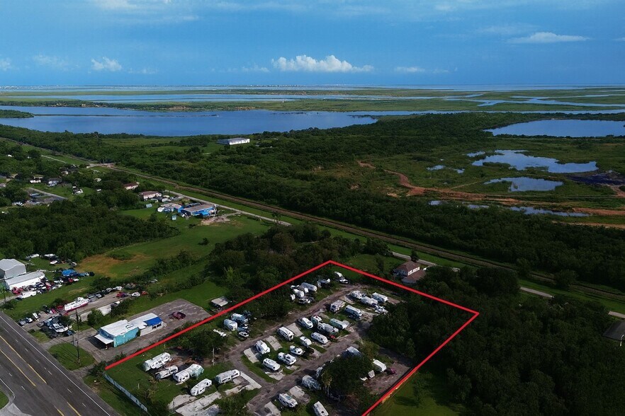 More Photos Of 6127 Highway 6, Hitchcock Specialty For Sale