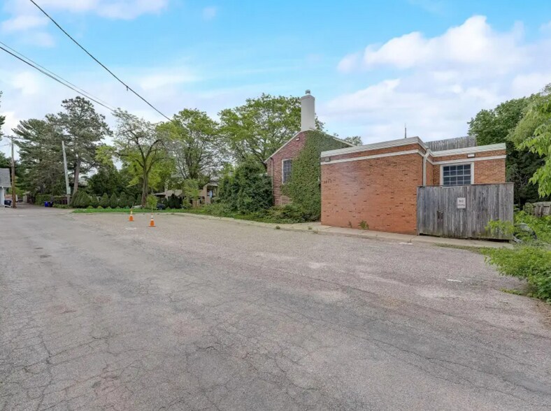 More Photos Of 1671 Summit Ave, Saint Paul Religious Facility For Sale