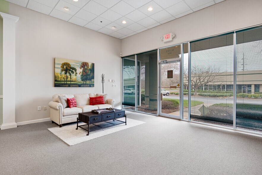 More Photos Of 975 Cobb Place Blvd NW, Kennesaw Flex For Sale