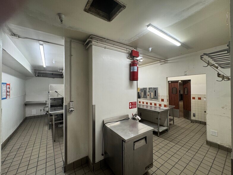 More Photos Of 13526 Central Ave, Chino Restaurant For Sale