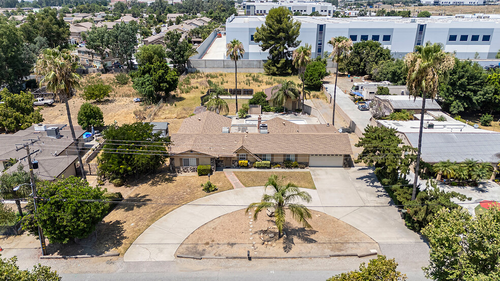 Primary Photo Of 10584 Juniper Ave, Fontana Warehouse For Sale