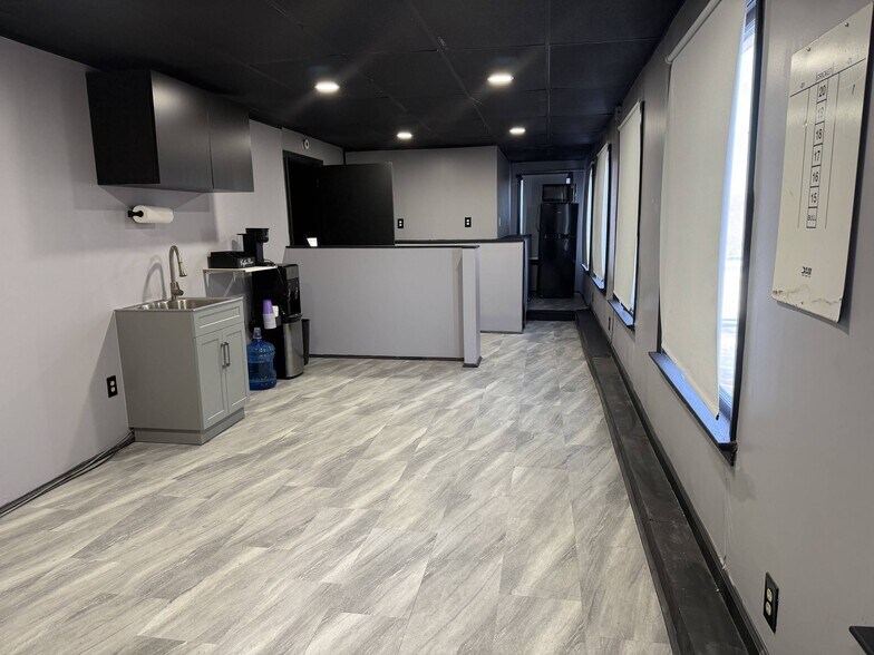 More Photos Of 5759 Princess Anne Rd, Virginia Beach Freestanding For Lease