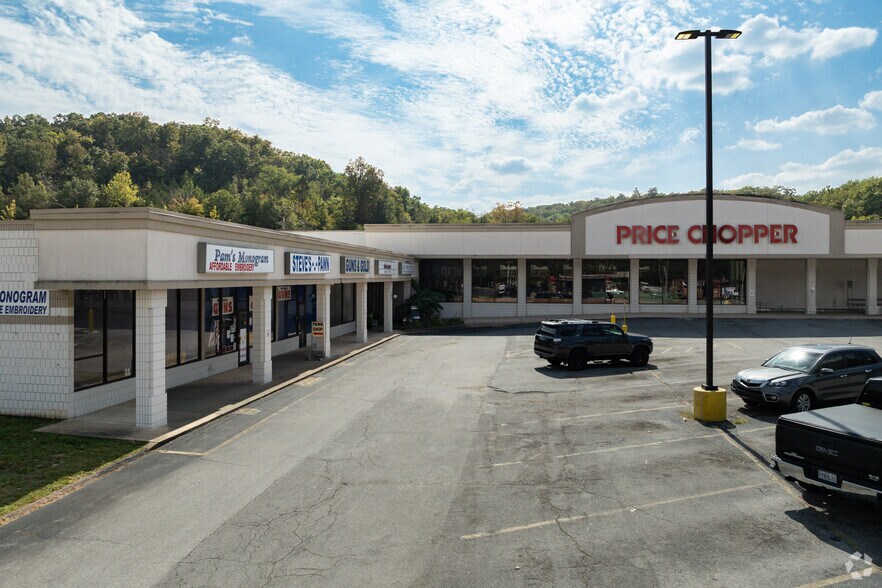 More Photos Of 4634-4639 Gravois Rd, House Spgs, House Springs Supermarket For Lease