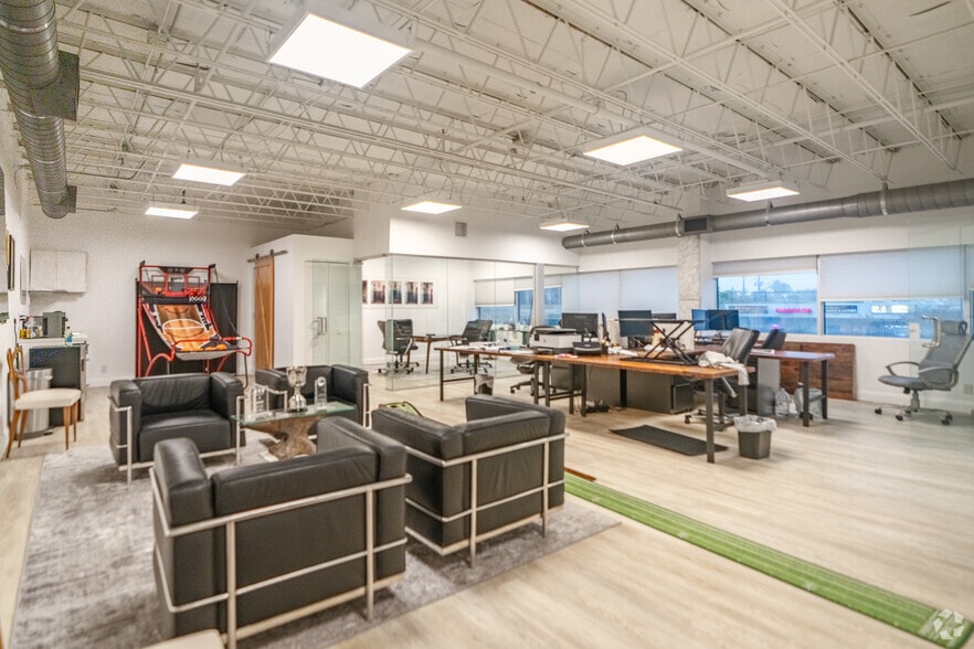 More Photos Of 2755 E Oakland Park Blvd, Fort Lauderdale Office For Lease