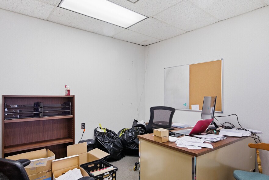 More Photos Of 5192 Dominion Dr, Dublin Warehouse For Sale