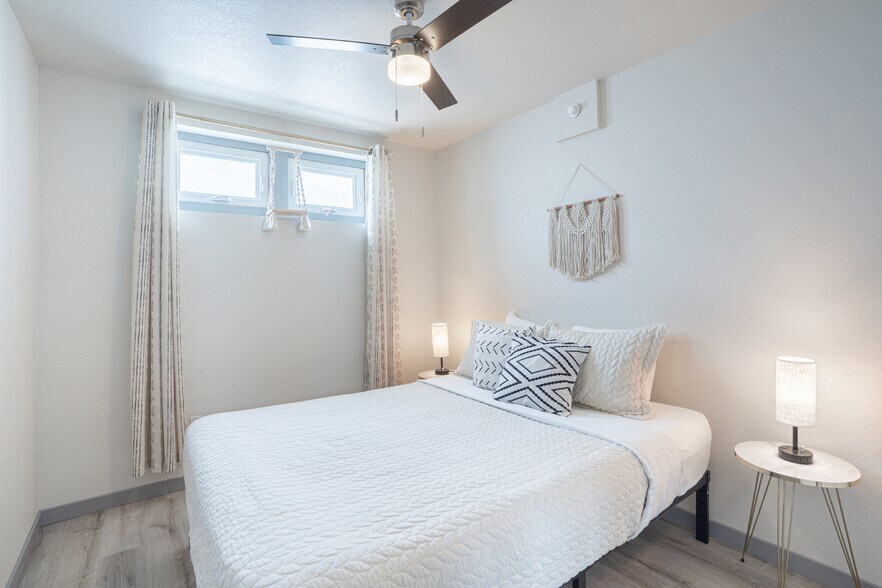 More Photos Of 632 Mount Rushmore Rd, Custer Specialty For Sale