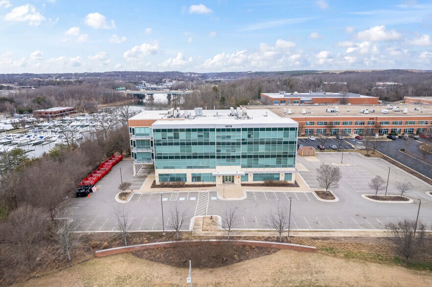 More Photos Of 10718 Richmond Hwy, Lorton Office For Lease