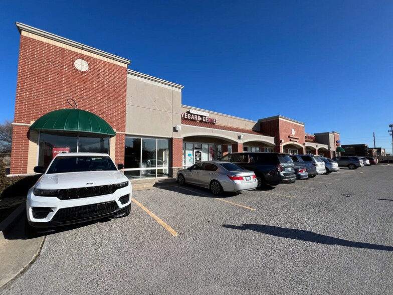 More Photos Of 7109 W Hefner Rd, Oklahoma City Freestanding For Lease