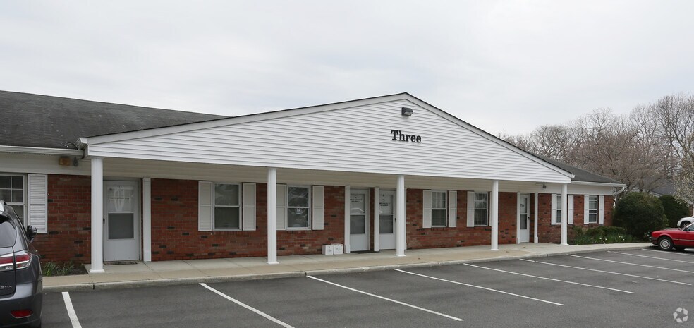 More Photos Of 3 Medical Dr, Port Jefferson Station Medical For Lease