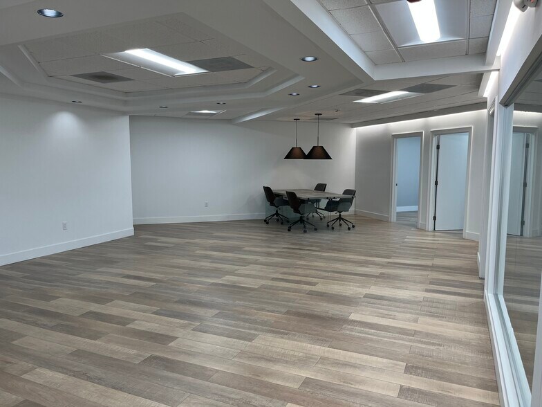 More Photos Of 55 Weston Rd, Sunrise Office For Lease