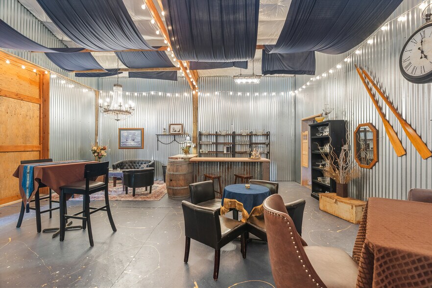 More Photos Of 1 S Arbor Rd, Aberdeen Winery Vineyard For Sale