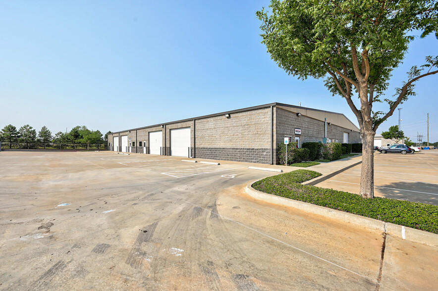 Primary Photo Of 7304 NW 164th St, Edmond Warehouse For Lease