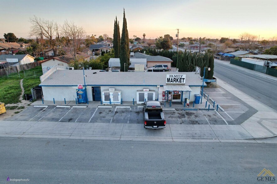 20819 Francis, Richgrove, CA 93261 Convenience Store For Sale