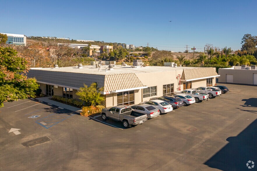 More Photos Of 10451-10455 Roselle St, San Diego Unknown For Lease