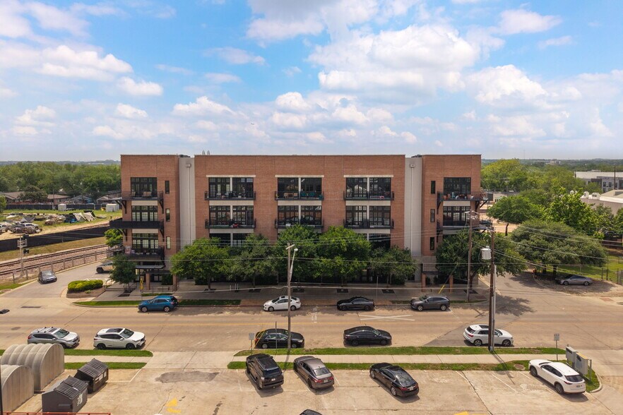 More Photos Of 2235 E 6th St, Austin Apartments For Sale