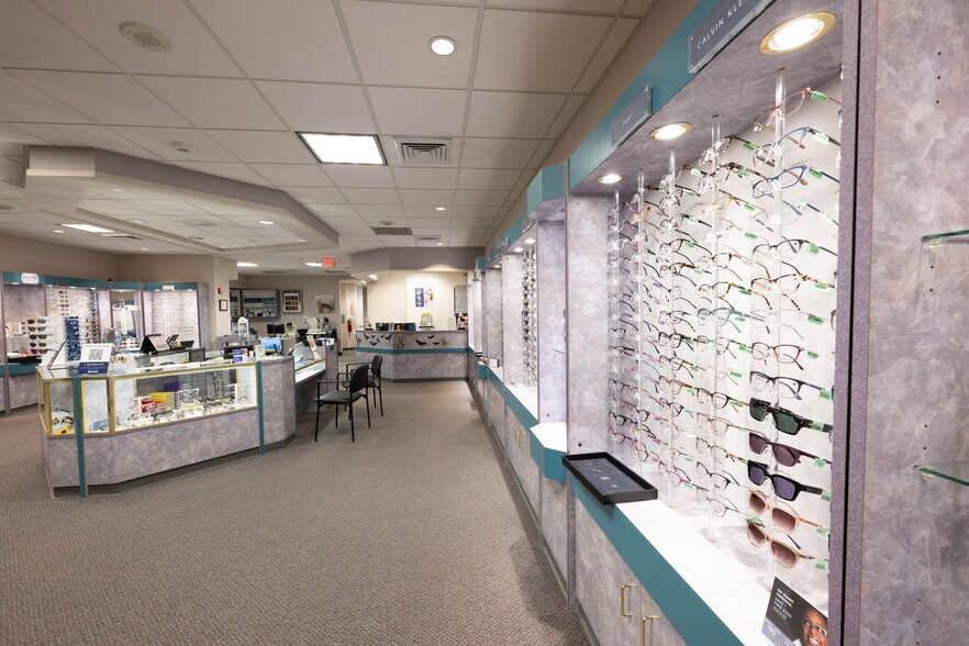 More Photos Of 706 Grape St, Whitehall Medical For Sale