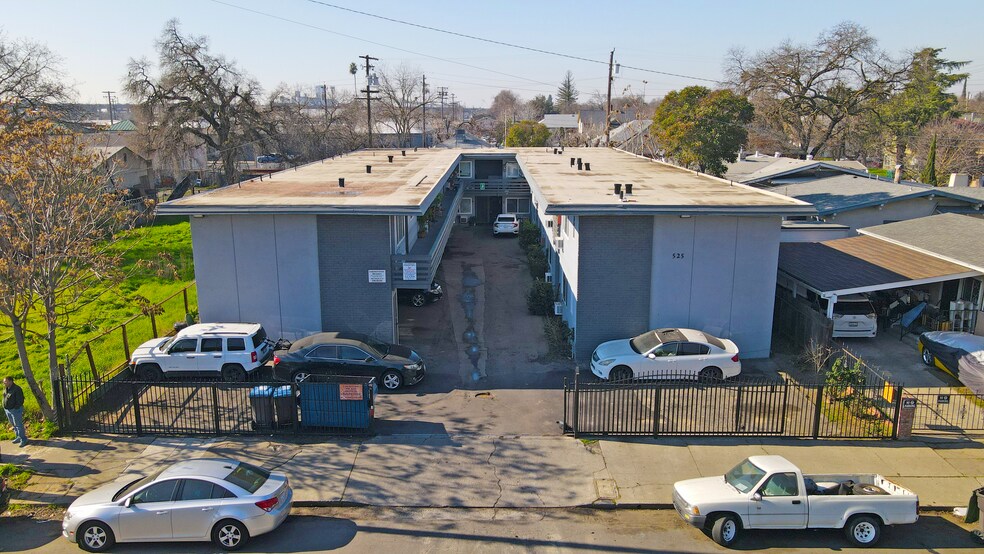 More Photos Of 525 N Lincoln St, Stockton Apartments For Sale