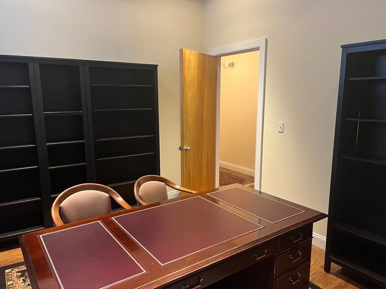 More Photos Of 65 Congress St, Salem Light Manufacturing For Lease