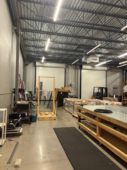 More Photos Of 12810 Century Dr, Stafford Showroom For Lease