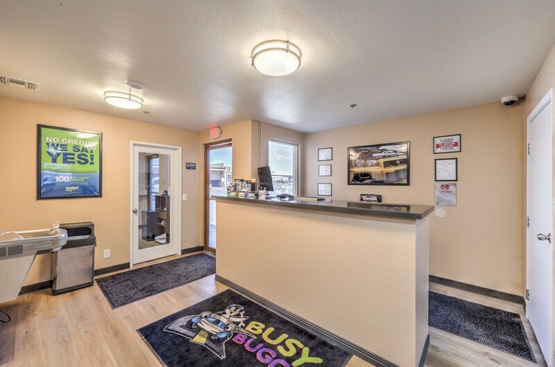 More Photos Of 3894 Spring Mountain Rd, Las Vegas Light Distribution For Sale