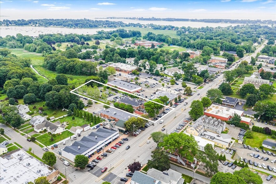 More Photos Of 162-170 Main St, Old Saybrook Storefront Retail Office For Lease