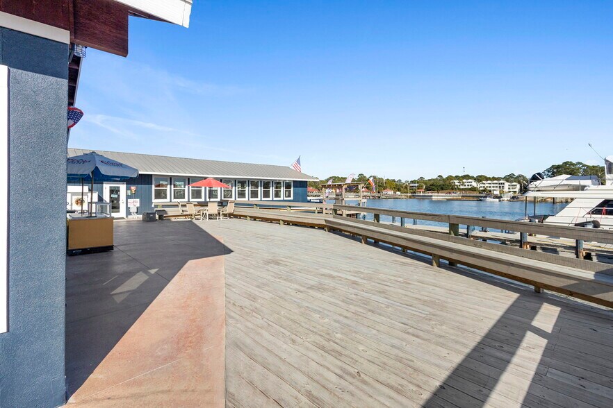 More Photos Of 275 Timber Island Rd, Carrabelle Restaurant For Sale