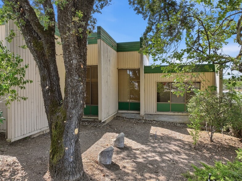 More Photos Of 13170 Lincoln Way, Auburn Office For Sale