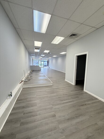 More Photos Of 310 Washington Ave, North Haven Freestanding For Lease
