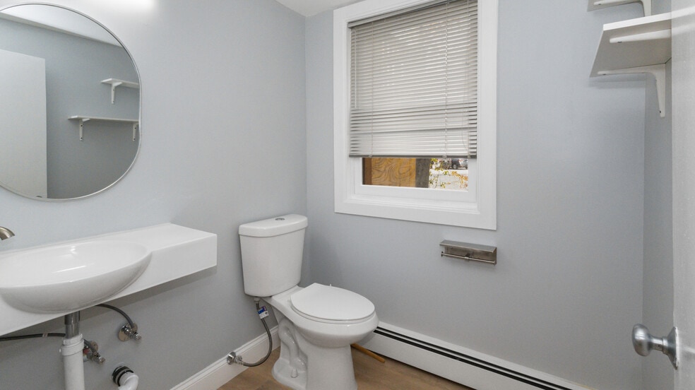 More Photos Of 104 Bridge Rd, Salisbury Loft Creative Space For Lease