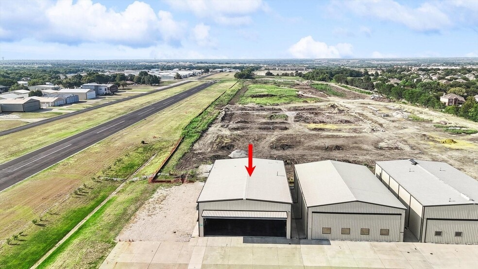 More Photos Of 9408 Learjet Ln, McKinney Airplane Hangar For Sale