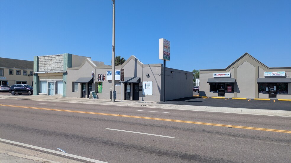 Primary Photo Of 829-835 8th Ave W, Palmetto Storefront For Lease