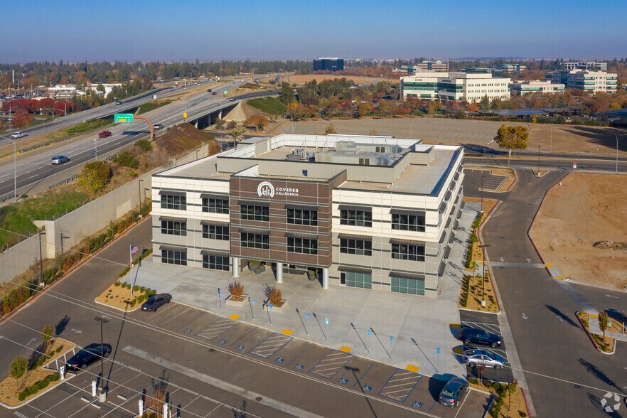 More Photos Of 247 E Nees Ave, Fresno Office For Lease