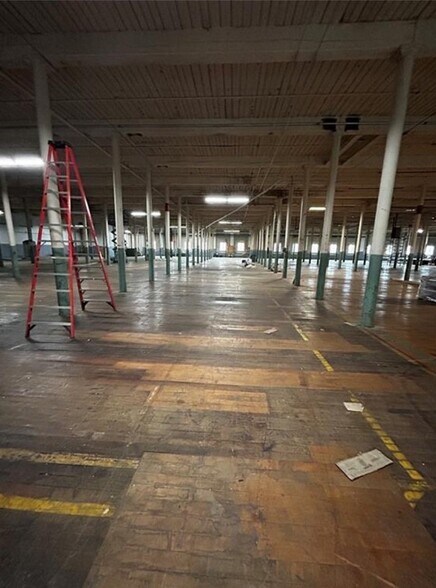 More Photos Of 181 Conant St, Pawtucket Manufacturing For Lease