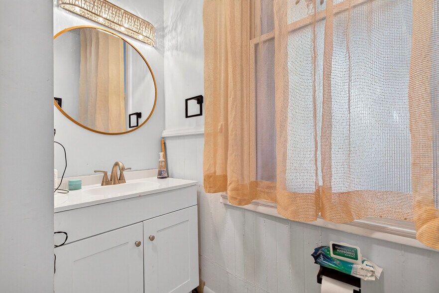 More Photos Of , Louisville Multifamily For Sale