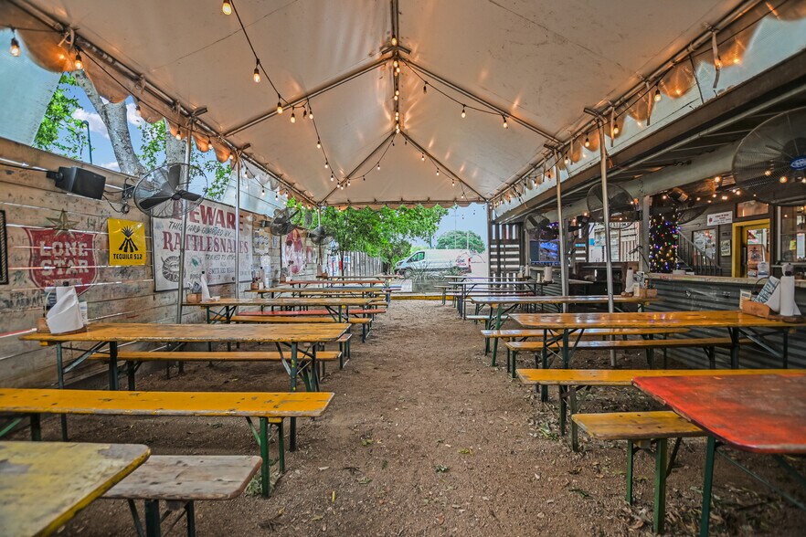 More Photos Of 2218 College Ave S, Austin Restaurant For Sale