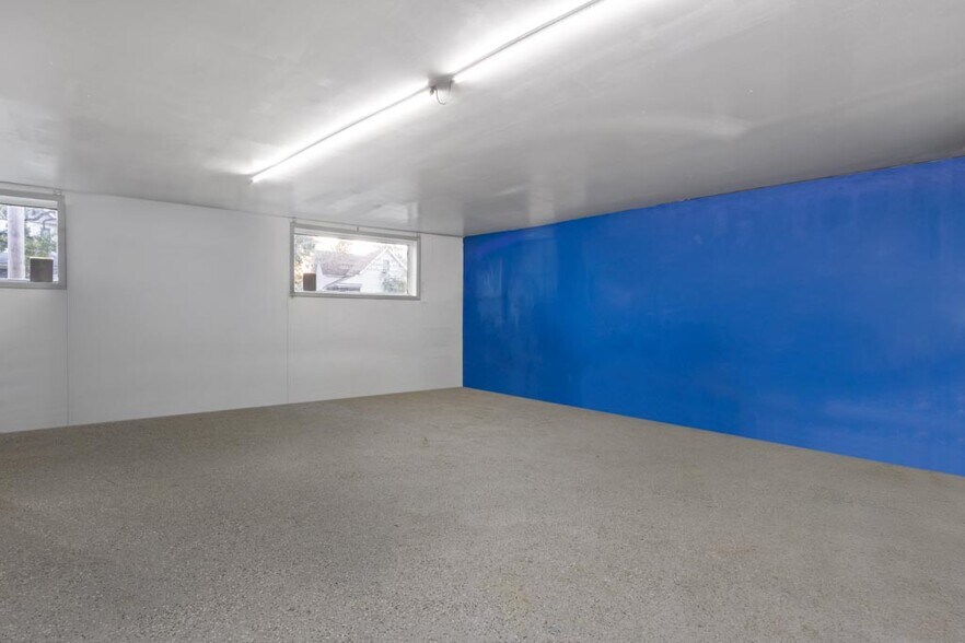 More Photos Of 223 Fearing Blvd, Toledo Freestanding For Lease
