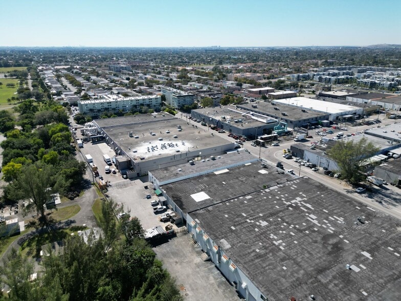 More Photos Of 7555-7575 W 2nd Ct, Hialeah Warehouse For Sale