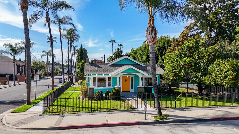 More Photos Of 1204 N Ross St, Santa Ana Office For Lease